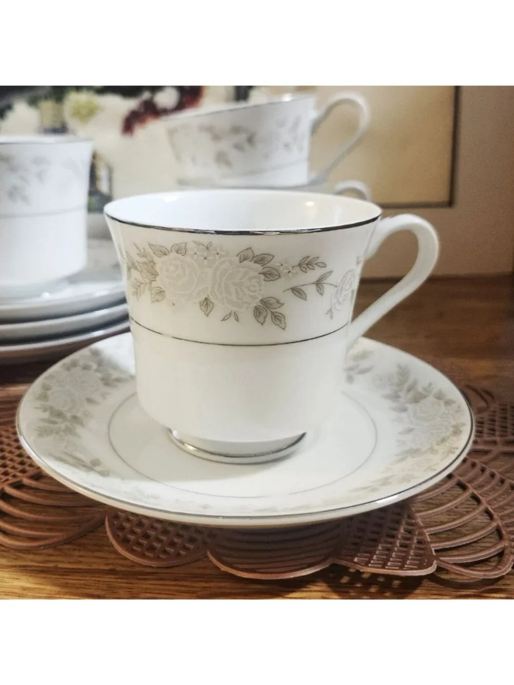 Fine China of Japan Adele Pattern Tea Cup Saucers 